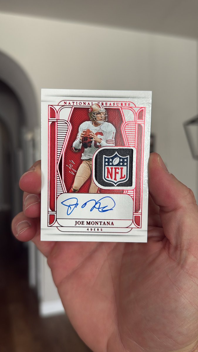 Paullydoughnuts tweet media