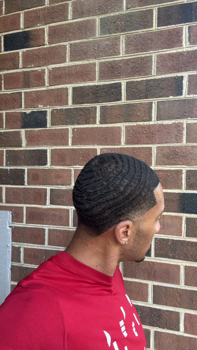 HennessyPapi__'s tweet photo. Waves On 360 Make That 🐱 Get So Wet. https://t.co/xWiu23GOrz
