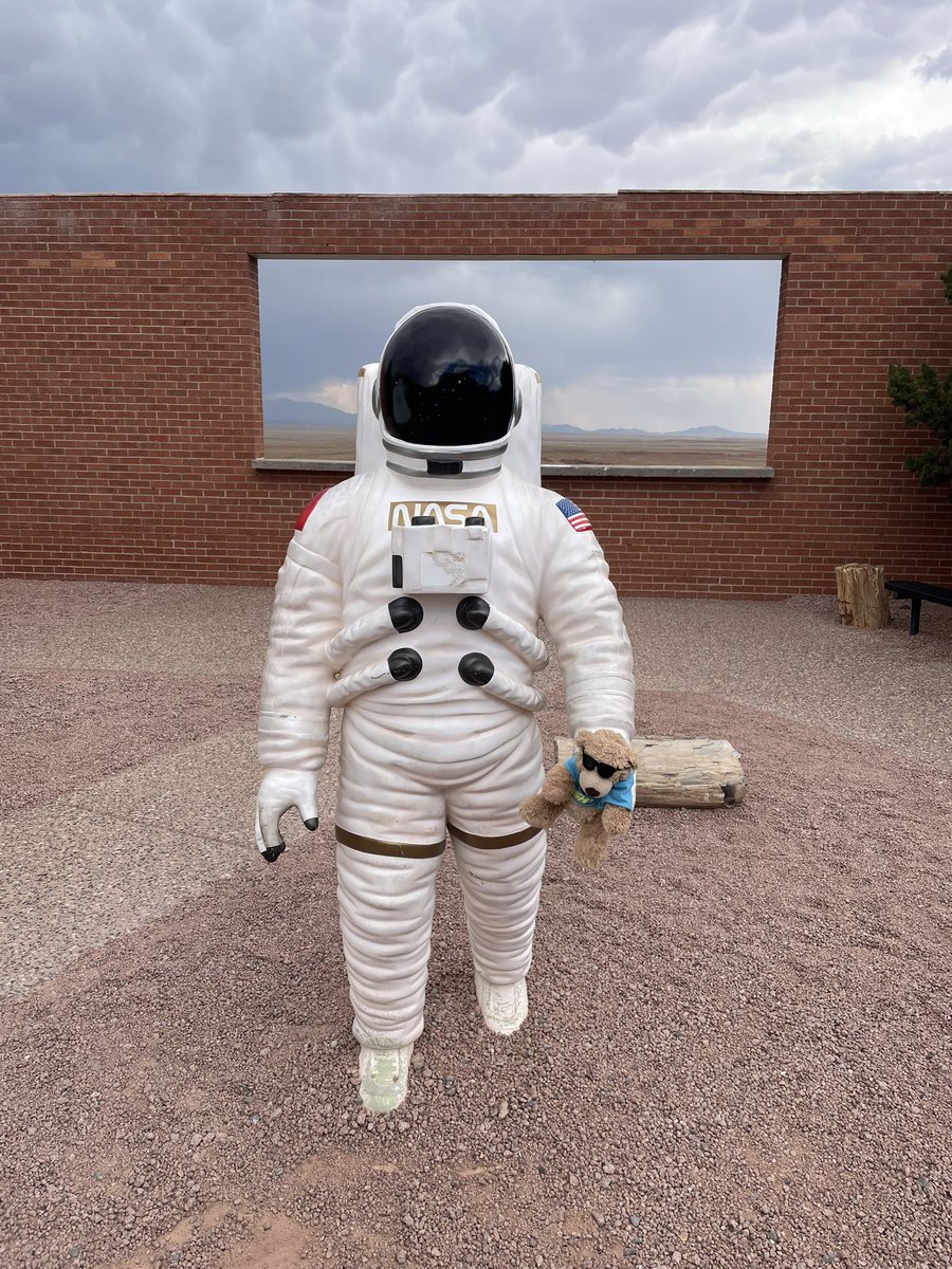 I found the Jack Rabbit trading post and said hi to the rabbit then went off to meteor crater ☄️.  This astronaut took me off to see space - cool but a little frightening!!!!! <a href="/MeteorCraterAZ/">Meteor Crater</a> #meteorcrater #arizona <a href="/ArizonaTourism/">Visit Arizona</a> #jackrabbit