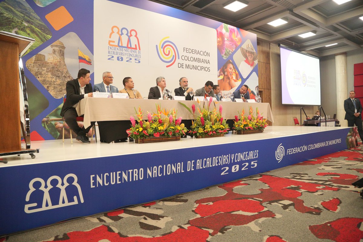 En el marco del Encuentro Nacional de Alcaldes y Concejales 2025, convocado por Fedemunicipios, me uno al compromiso del Gobierno Nacional por la dignificación del trabajo de los concejales y la sostenibilidad fiscal de los municipios.
Seguiremos gestionando oportunidades.