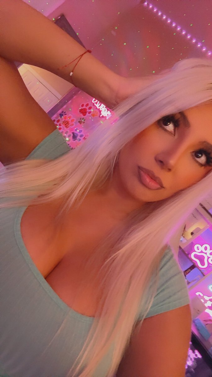 💚Come celebrate!!! Twitch.com/xmarksthespot26