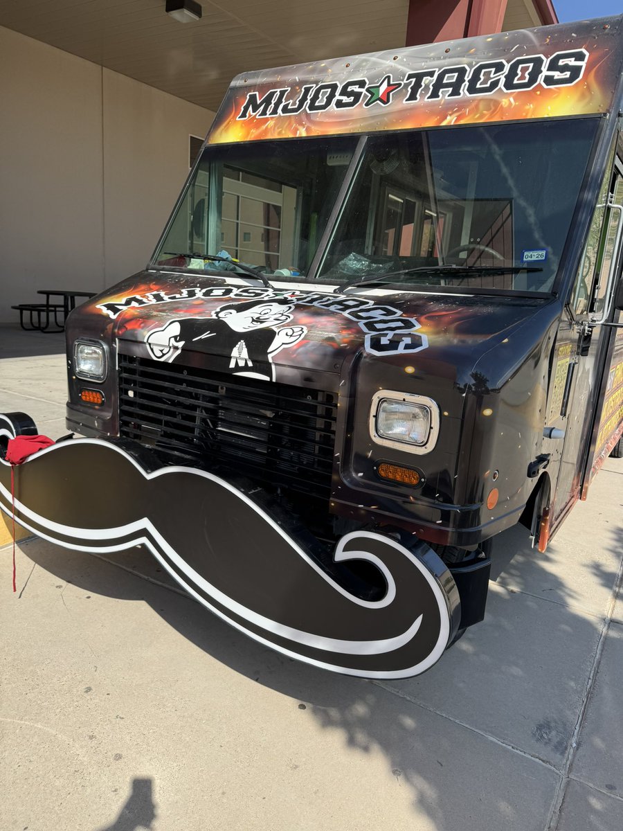 Eric Martinez tweet media