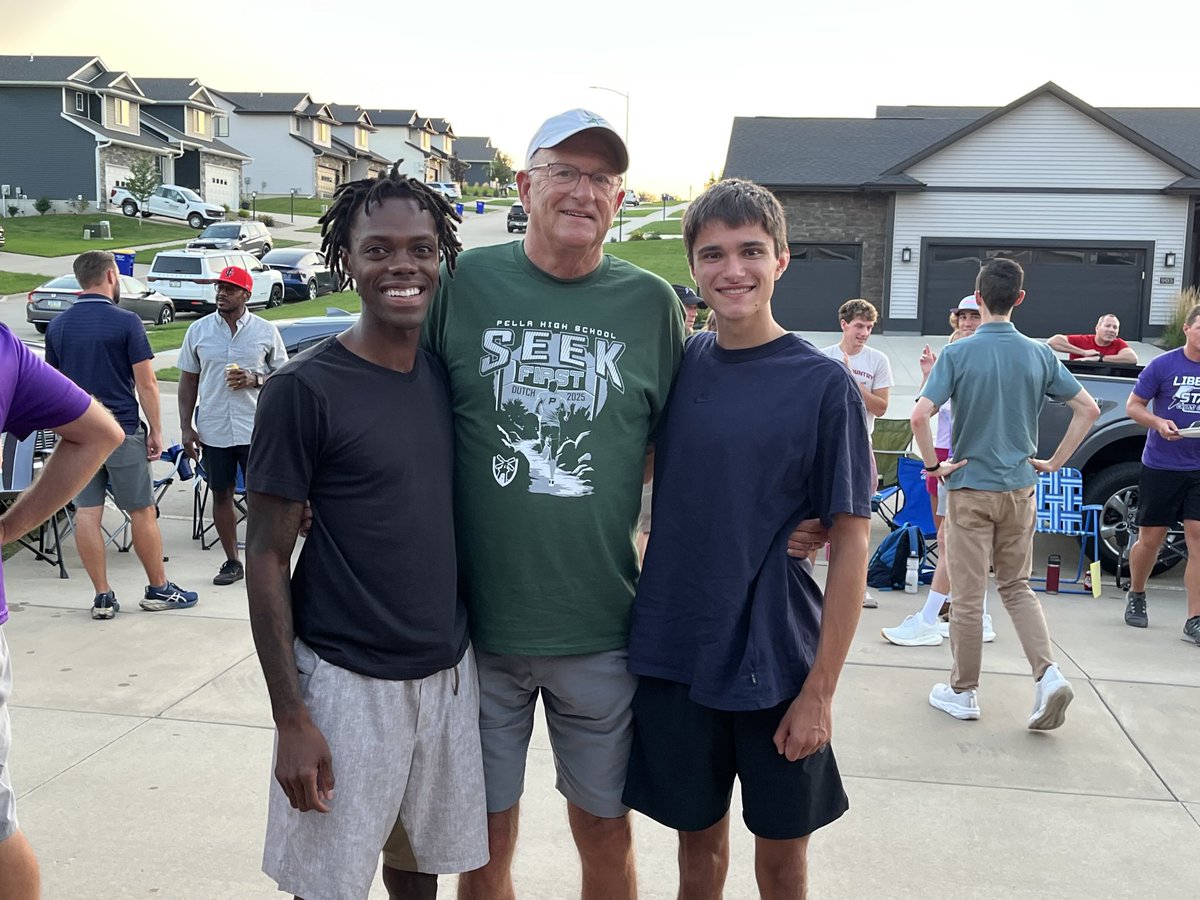 3 great Iowans!   Stockstell, Wilson and Nauman. Too many accolades to mention in one text.   Blessed to have them at tonight’s ⁦⁦<a href="/TrackGuyUSA/">Track Guy</a>⁩ Garage Clinic.