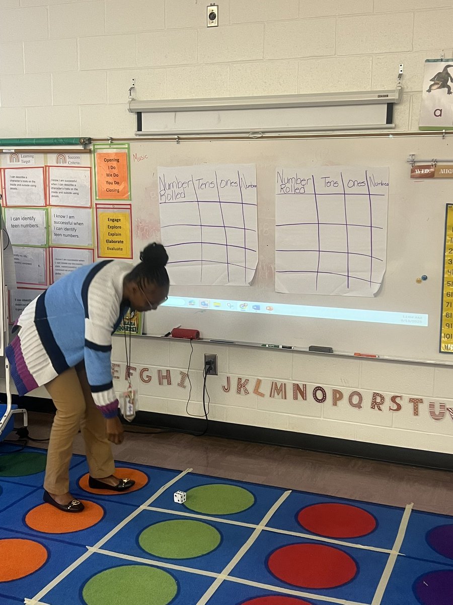 Ana Hall tweet media