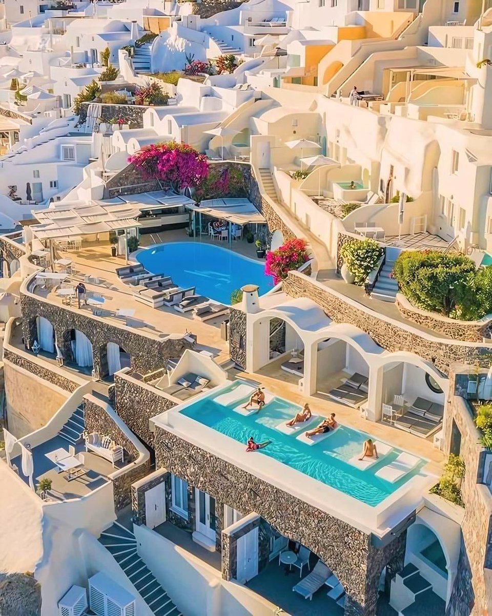 EvaJohnson86333's tweet image. Beautiful Santorini island, Greece