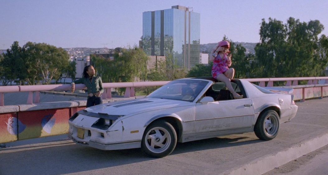ginn233's tweet photo. #natashalyonne #freeway2confessionsofatrickbaby #cuties #90sfun #angela #crystal <3 https://t.co/FvofpnvRmb