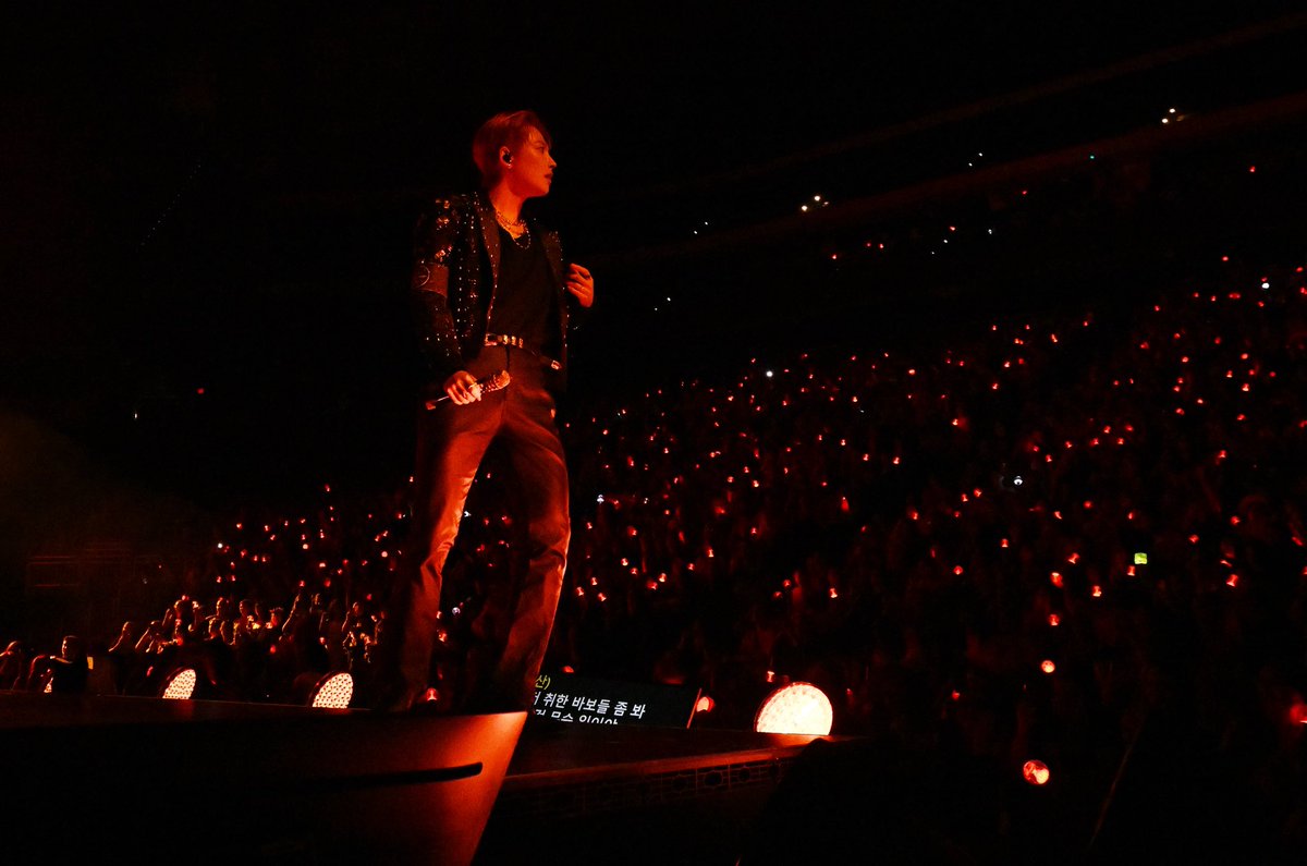 DDArenaAZ's tweet photo. Still not over last night. 🔥 @ATEEZofficial please come back to Glendale soon. 🙏

#ATEEZ #InYourFantasy #KPop #Arizona #Glendale https://t.co/wbwi9reJHB