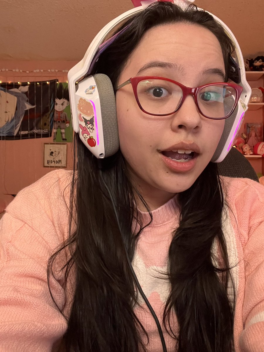 I LOVE CLOUD STRIFE twitch.tv/hotgirleva01