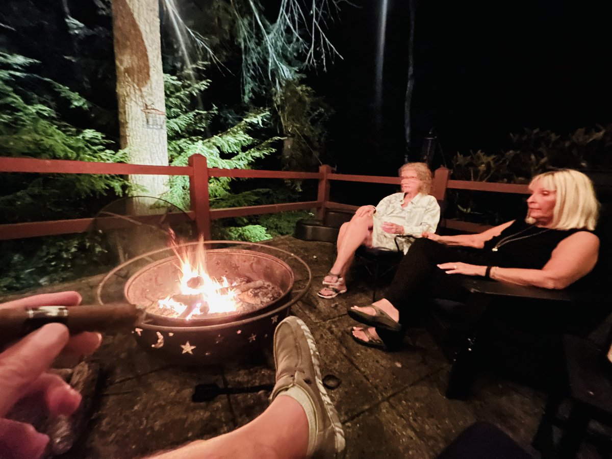mjanzalone's tweet photo. Hanging out in the forest digs with two beautiful women, sipping Rattle Snake Rosie Maple Bacon whisky, calling barred owls and smoking a nice #BlackWorksStudio Rorschach Cigar. https://t.co/MD90hzja6g
