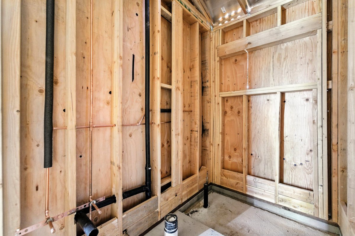 tenthsinc's tweet photo. Forget everything you know about backyard living.

The future of home is here, and it’s meticulously crafted for you. This isn't just an ADU; it’s a bespoke masterpiece in the making, designed and built to be uniquely yours.

#tenthsinc #construction #restoration #development #consulting