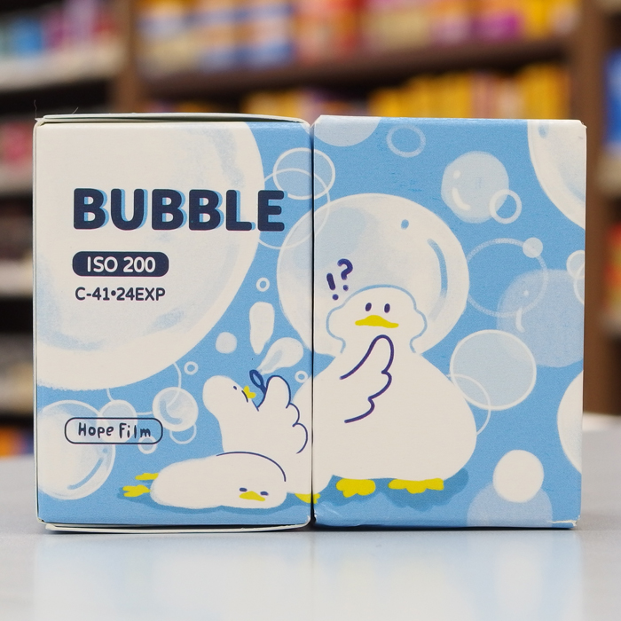 champcamera's tweet photo. #BUBBLE200 by #たまプラーザ 店

#台湾 の #Hopefilm からやってきた #ISO200 の #カラーネガフィルム「BUBBLE 200」。
独特の温かみのある #フィルム で、ハイライトではやや赤みがある光沢があり幻想的な写りになります！日中の撮影にオススメです(^^)

#SNAPPP #フィルム現像 #たまプラ #田園都市線
https://t.co/11g3FGY1xH