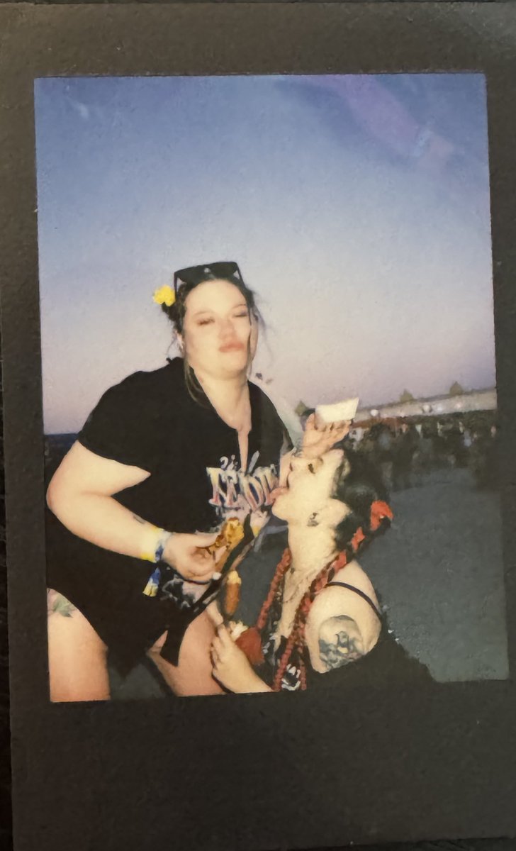 _Jes__Jes_'s tweet photo. Idk man. When I’m drunk and around kales boobs i lose sight of everything else. https://t.co/k40E5Nuatn