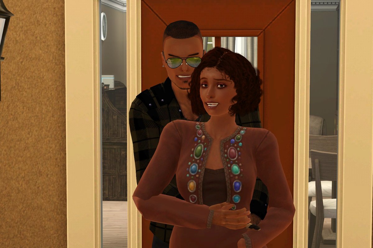 simmer_ari's tweet photo. ¡The Keatons are expanding! Marty and Justine are two sims with a very active lifestyle, so the pregnancy has been a long wait, now that the baby is about to be born Will they have such a busy life again or will the newborn bring new habits to the couple? #TS3 #SunsetValley https://t.co/kCbxFAWxcd