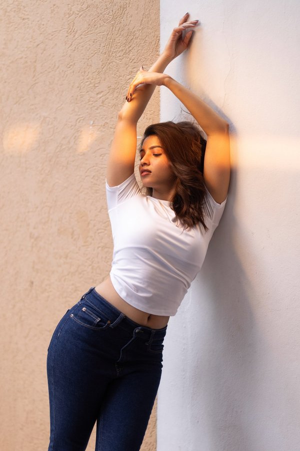 GyR8RWza4AIEOf8?format=jpg&name=900x900