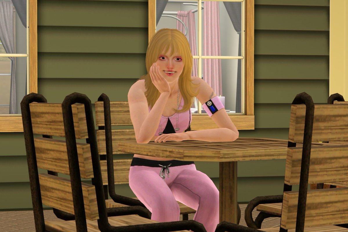 simmer_ari's tweet photo. Jamie Jolina was blessed with two things a unique beauty and an innate intelligence, determined to prove that both are not fighting, will she find the balance between what she wants and what she needs? #TS3 #SunsetValley https://t.co/9zkc6yaWX9
