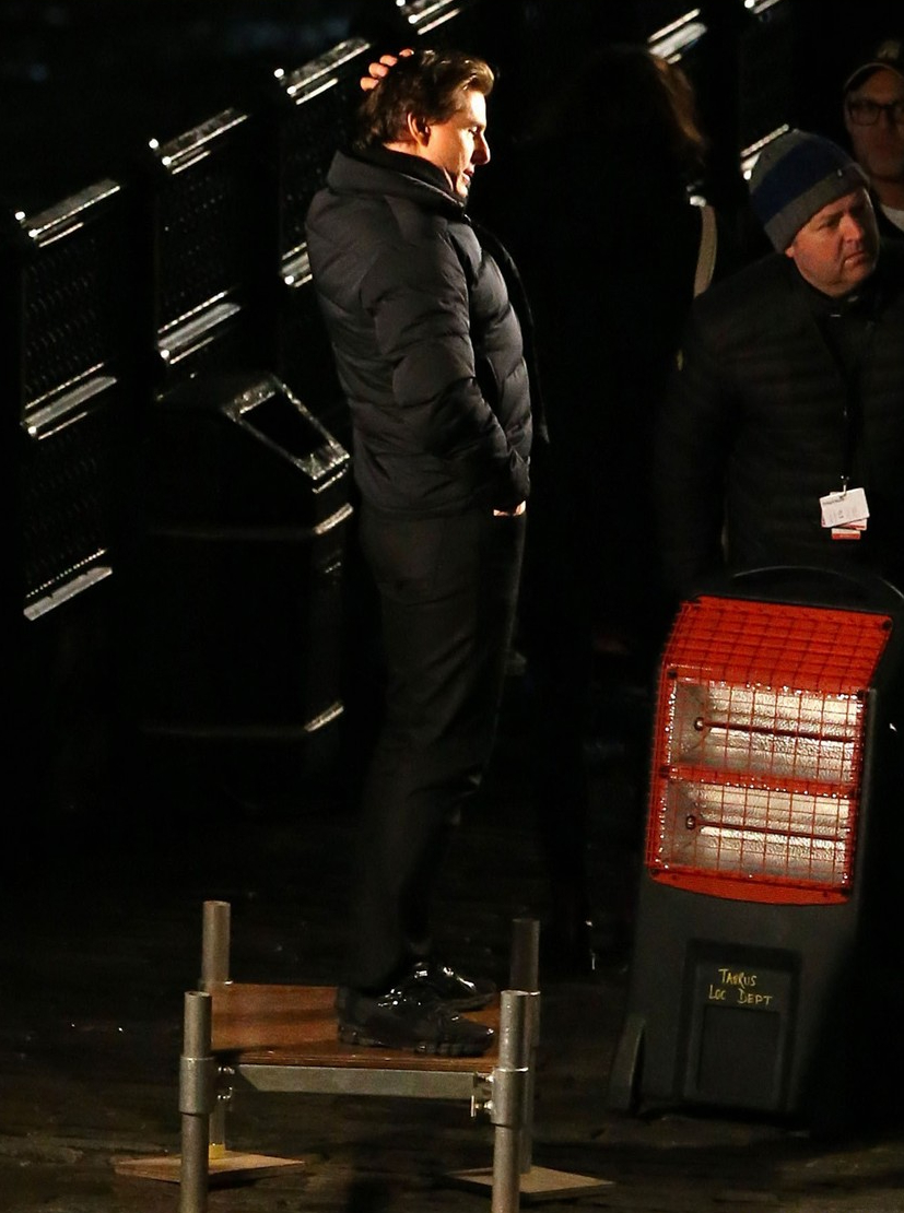 sdrose93's tweet image. Tom on set of MI5 🥰
#MissionImpossible #RogueNation