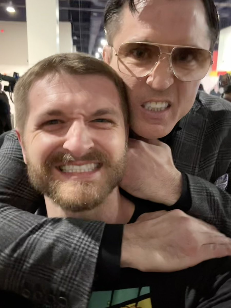MindofMentality's tweet photo. @NoContextAriel @arielhelwani @ChaelSonnen Amazing.

Figured this is a safe space to post a photo of me getting choked by the GOAT during international fight week. https://t.co/hqxwbPagI2