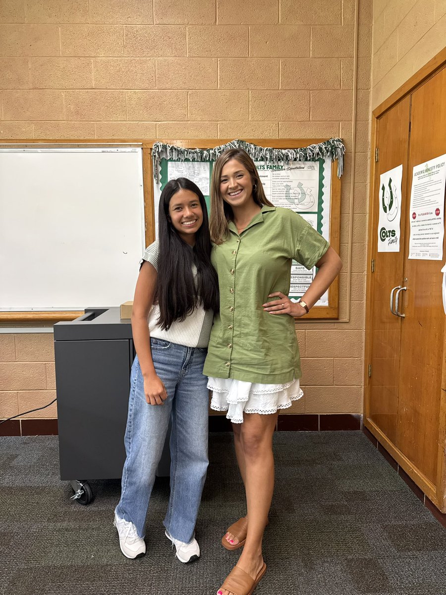 coachmckinneyMS's tweet photo. New School, New Team
Same Mission - COMPETE!
Ready for Year 7 💚🐴 #kickem https://t.co/QQBVrxCgkF