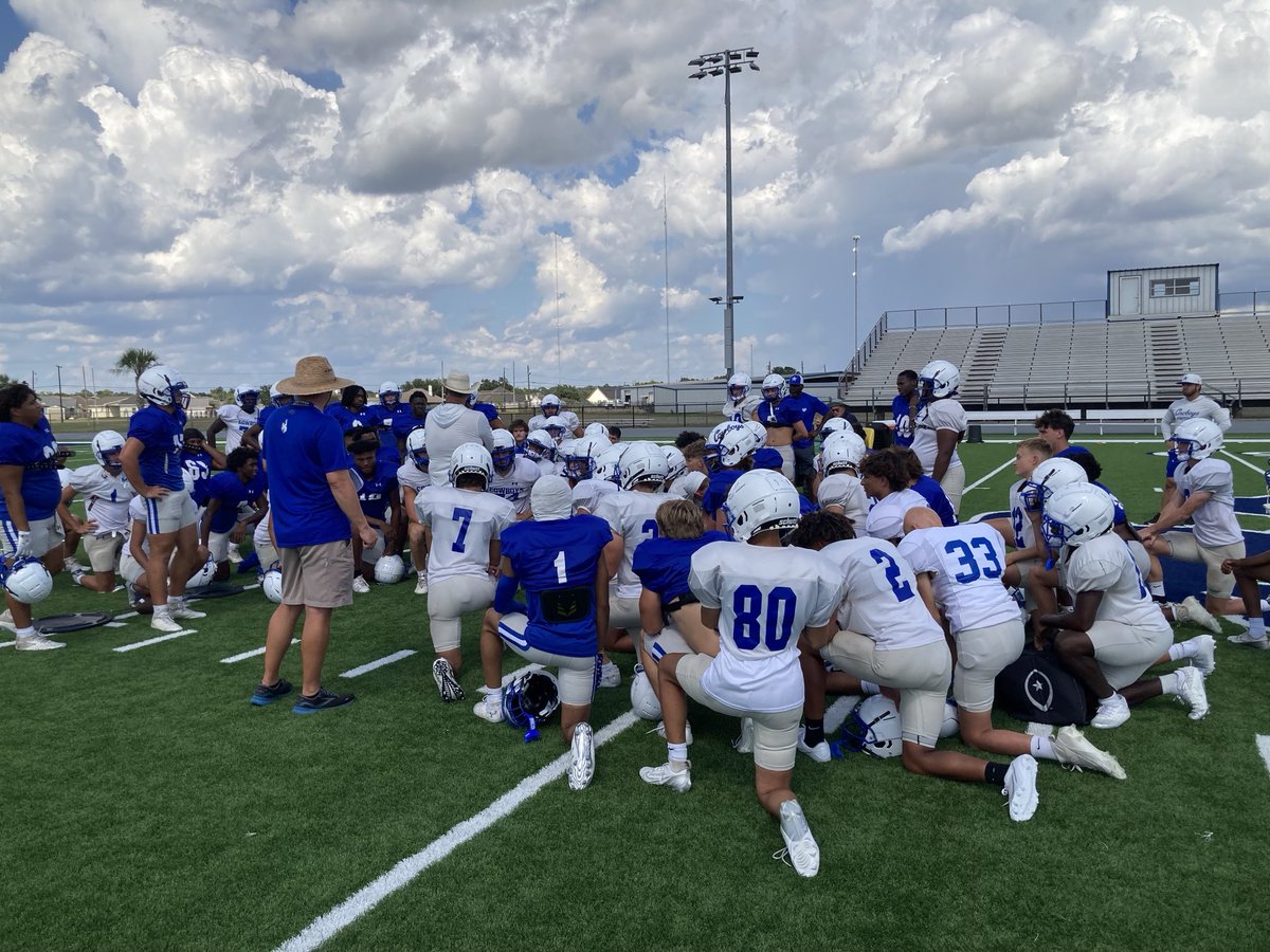 Mike Forman (@mikeforman21) on Twitter photo Leaving Edna <a href="/EdnaIsdAthletic/">Edna ISD Athletics</a>. Thanks to Coach Jamie Dixon <a href="/coach_jdixon/">Jamie Dixon</a> and staff. Leaving Edna <a href="/EdnaIsdAthletic/">Edna ISD Athletics</a>. Thanks to Coach Jamie Dixon <a href="/coach_jdixon/">Jamie Dixon</a> and staff.