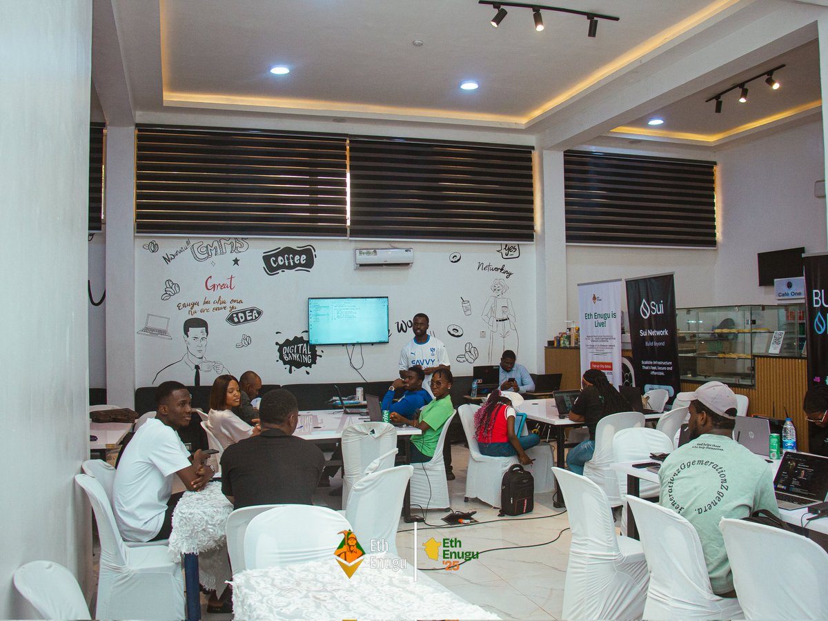 POCH_Graphics's tweet image. Day 9 of @Eth_Enugu Pop Up City. 

It&apos;s Hackaton week, so, we&apos;ve been busy building.

Oh, I connected with @Techboy1999 today and we took a picture. He&apos;s a blockchain dev.👨‍💻

Yoh! Finally, I wore my @thesandboxafric Tshirt today to rep😊
#Sandbox