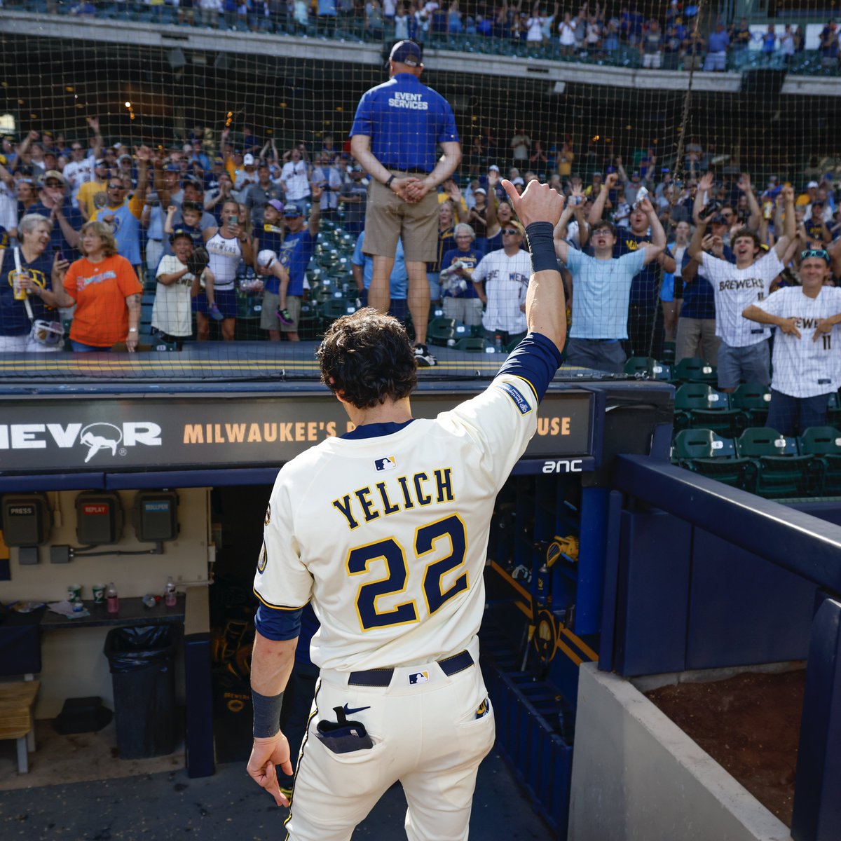 Another perfect homestand in front of the best fans in baseball 

Love you, MKE