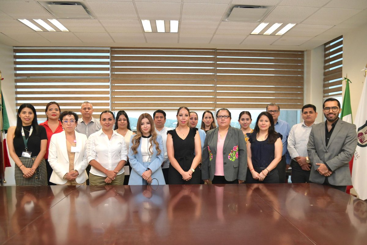 Alistan proceso de transición en el Poder Judicial del Estado

Leer más: m.facebook.com/story.php?stor…