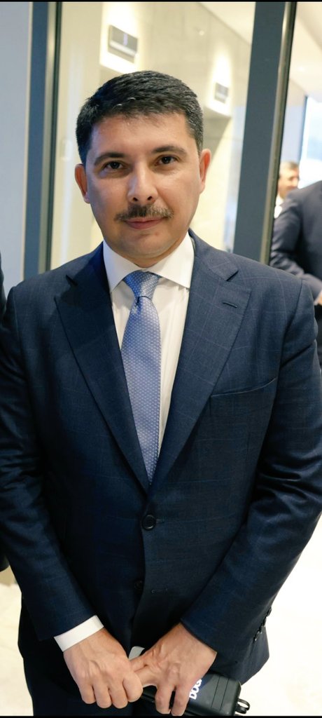 Sevilmeye değer.. sevmeyi bilirsen eğer...
Bir Ankara Beyefendisi.. Gençlerin abisi..

#Cumhurbaşkanlığı Özel Kalem Müdürümüz Büyükelçi Prof. Dr. Sayın Hasan Doğan (<a href="/hasandogan/">Hasan Doğan</a>) hocam ile..

#gençlik #abi #kardeş #TürkiyeYüzyılı