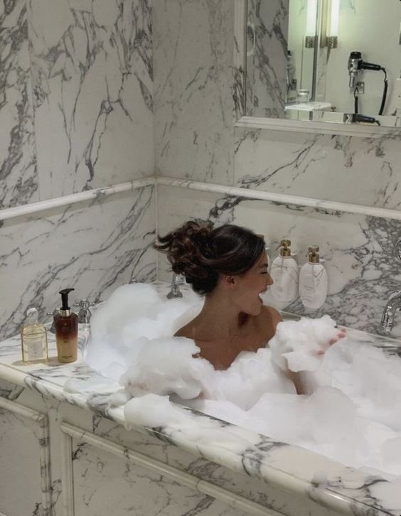 classyladylife's tweet photo. night routine 🌝✨ https://t.co/8WzhSSSSn1