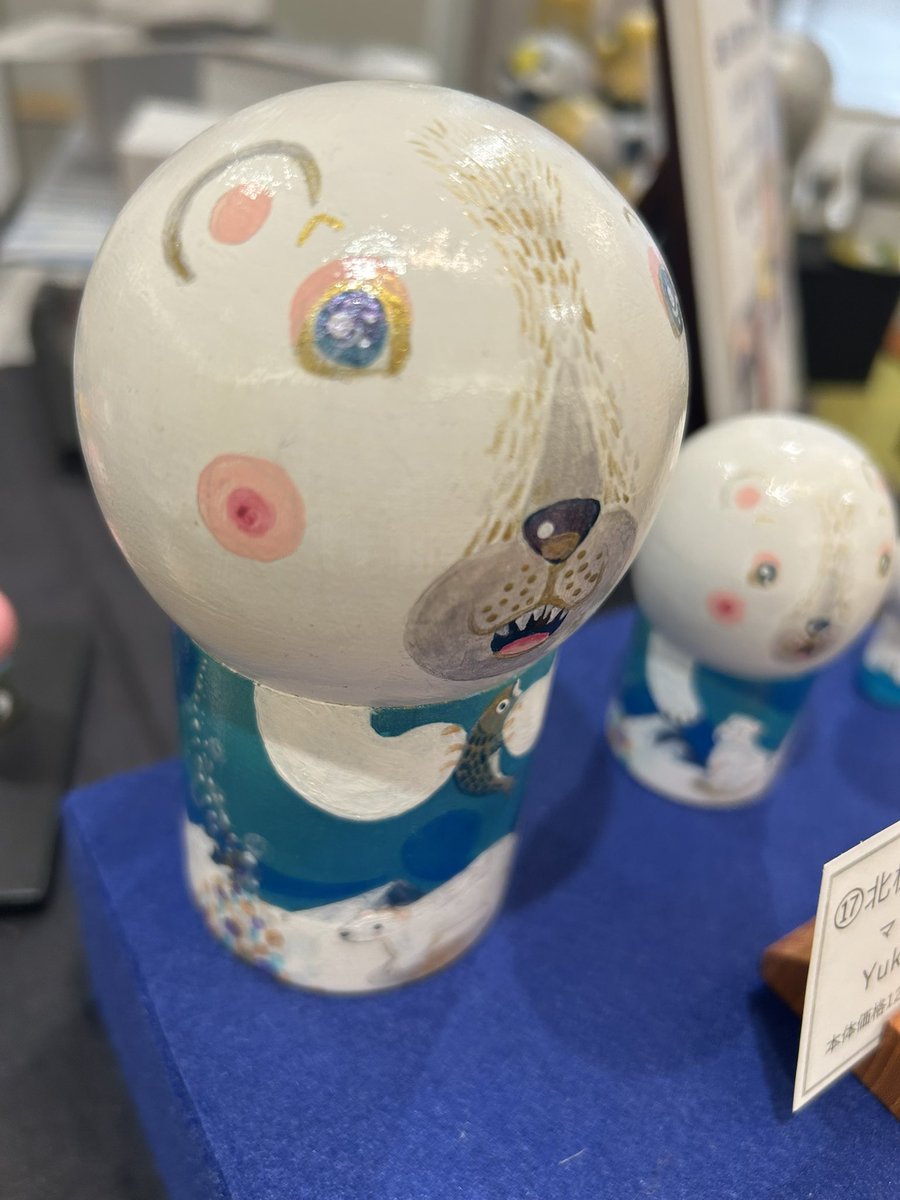 float6's tweet photo. 【大丸神戸店】2025.8.13-25
9階エスカレーター横特設会場

ペンギン目線などうぶつ世界
クリエーターによるペンギンや動物モチーフのアイテムをお愉しみください。 https://t.co/XPdAtRUfWq
