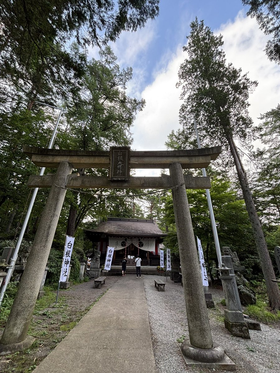 UMESATO593227's tweet image. 息子と３人でクラブ発祥の町へ♨️
こごみパンでお買い物して、ルオムの森で森林浴とピザ。再び草津へ。湯畑散策、湯もみショー、寺社参拝、足湯…いっぱい歩いて、ゆっくり丸一日草津を堪能♪
⚽️週末に向けてリフレッシュとパワーチャージ✅
#草津温泉
#草津よいとこ一度はおいで
#また来ます