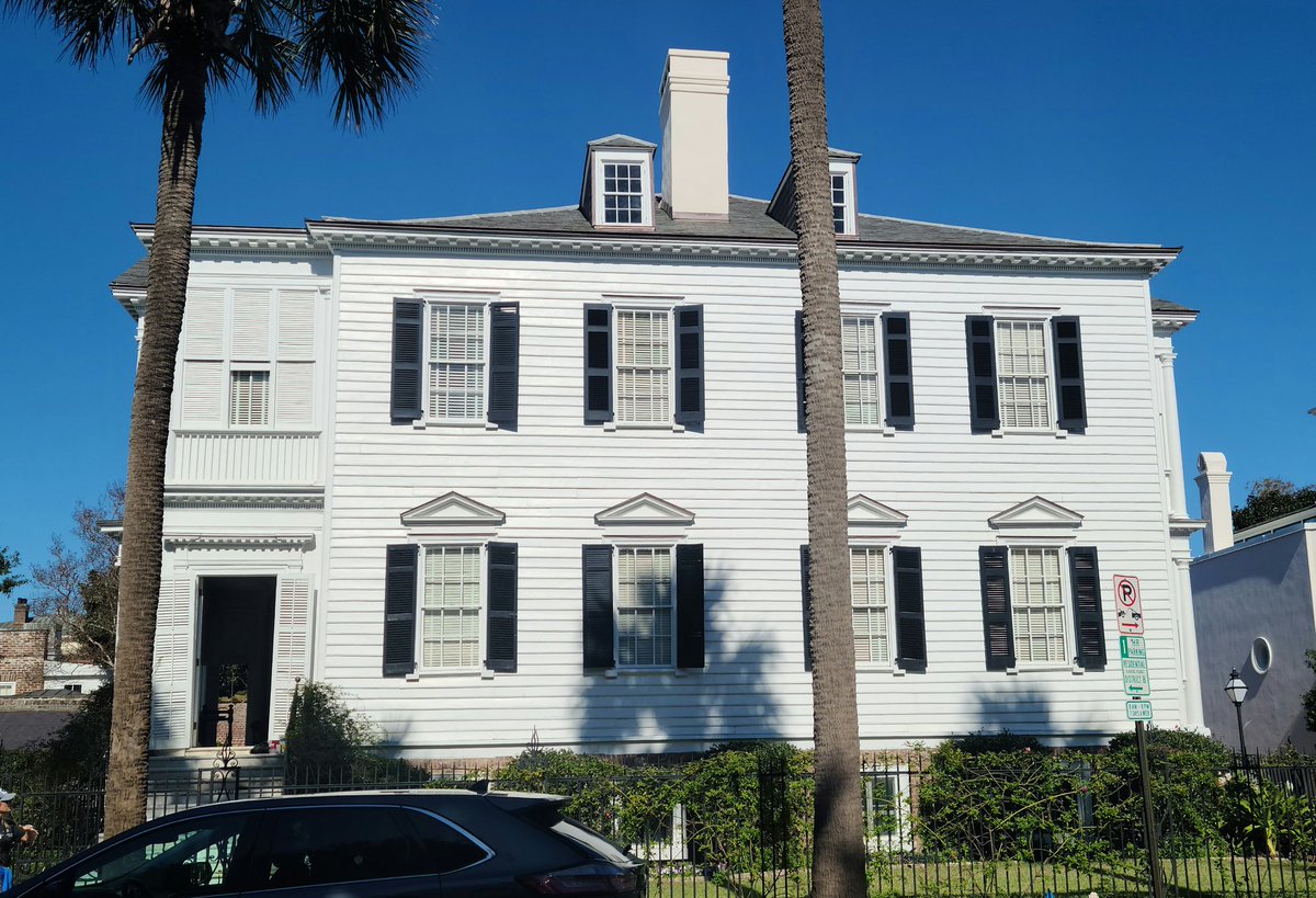 SalinaBBaker's tweet image. The house that Colonel William Washington and his wife, Jane, purchased in 1785 at 8 South Battery in Charleston, South Carolina. The Washingtons owned other properties near Charleston. Photo November 2024.