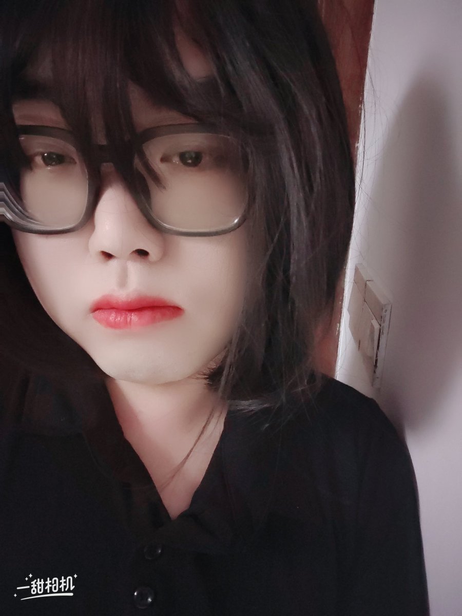 liugaoxing88's tweet photo. 才不是恋爱脑呢 https://t.co/xvNECf9XjL