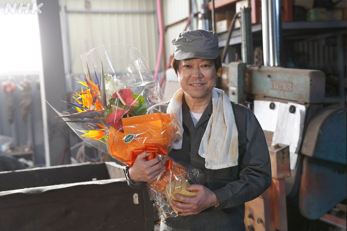 nhk_dramas's tweet photo. 戦後80年ドラマ【#八月の声を運ぶ男】
辻原役 #本木雅弘 さんと、九野役 #阿部サダヲ さんのツーショット&amp;クランクアップのお写真です💐

▼NHKプラスで見逃し配信中　20(水)夜11:29まで
https://t.co/O7gaUJAfJr

▼再放送
20(水)夜11:50～翌午前1:19［総合］ https://t.co/CpOKHmmAgb