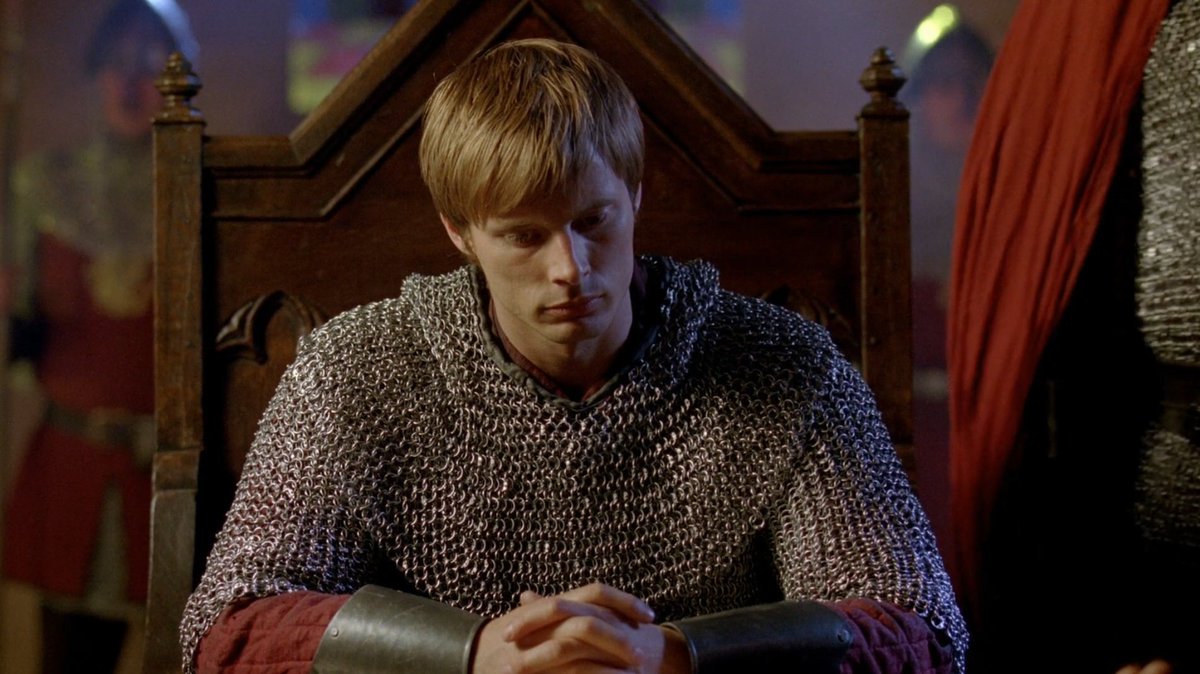 arthur's ability to recognise both gwen and merlin's clothing, no matter how small or damaged the cloth, feels so intimate....... As if he memorised every single detail about them for this exact nightmare scenario