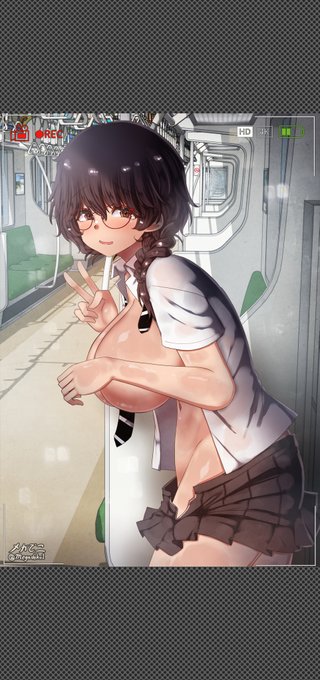 電車の中でこっそり撮影中の根暗ちゃん🚃

Gloomy-girl is secretly taking videos of her on the subway. 