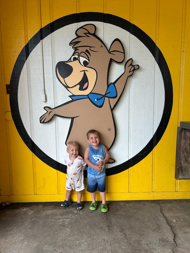 kohlbeck22's tweet photo. I’m a finalist in Jellystone Park Warrens’s Story Contest. Help me rally votes: https://t.co/mCffnlLBnb https://t.co/YGjq6ubwOv