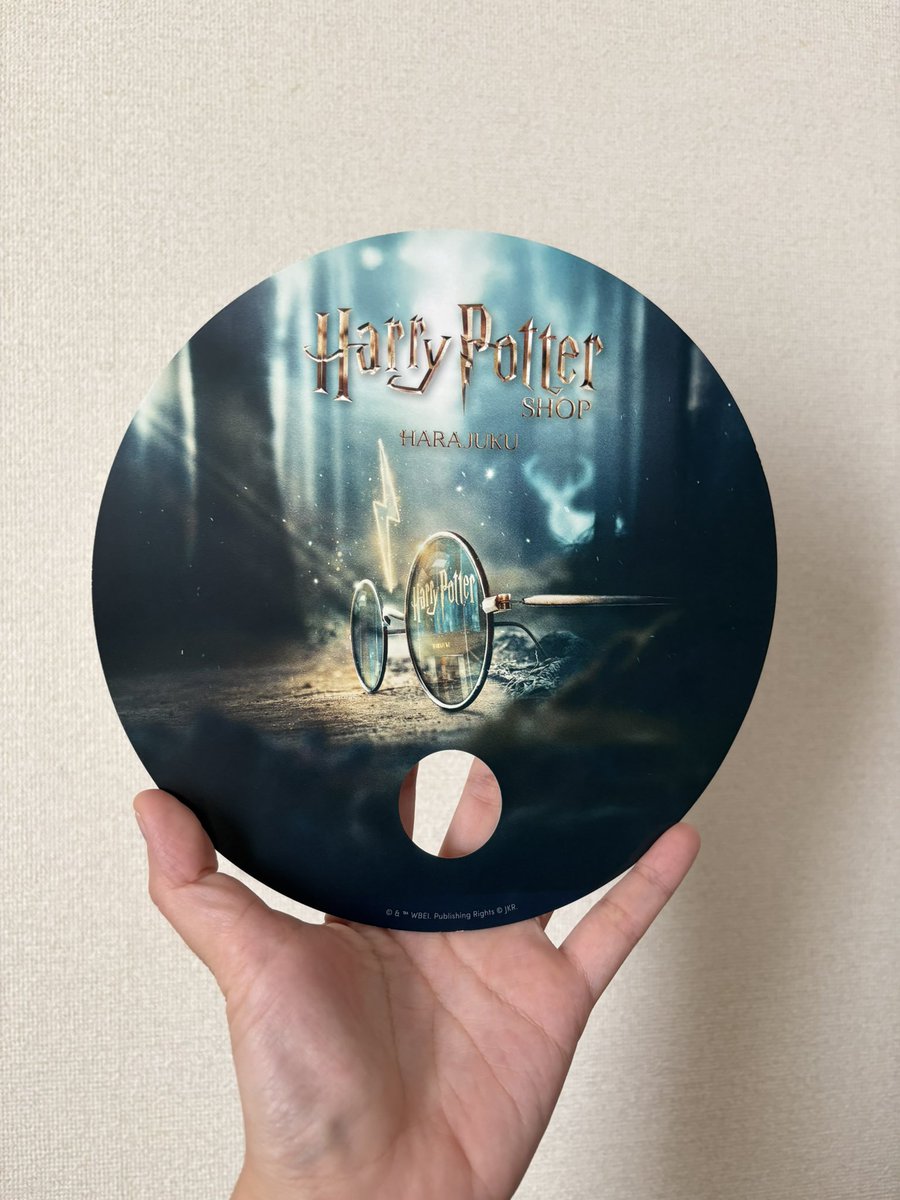 ガチ勢の子りんご、早朝に整理券取りに行って一旦家戻ってきた😂

何買ってくるんだろ😊