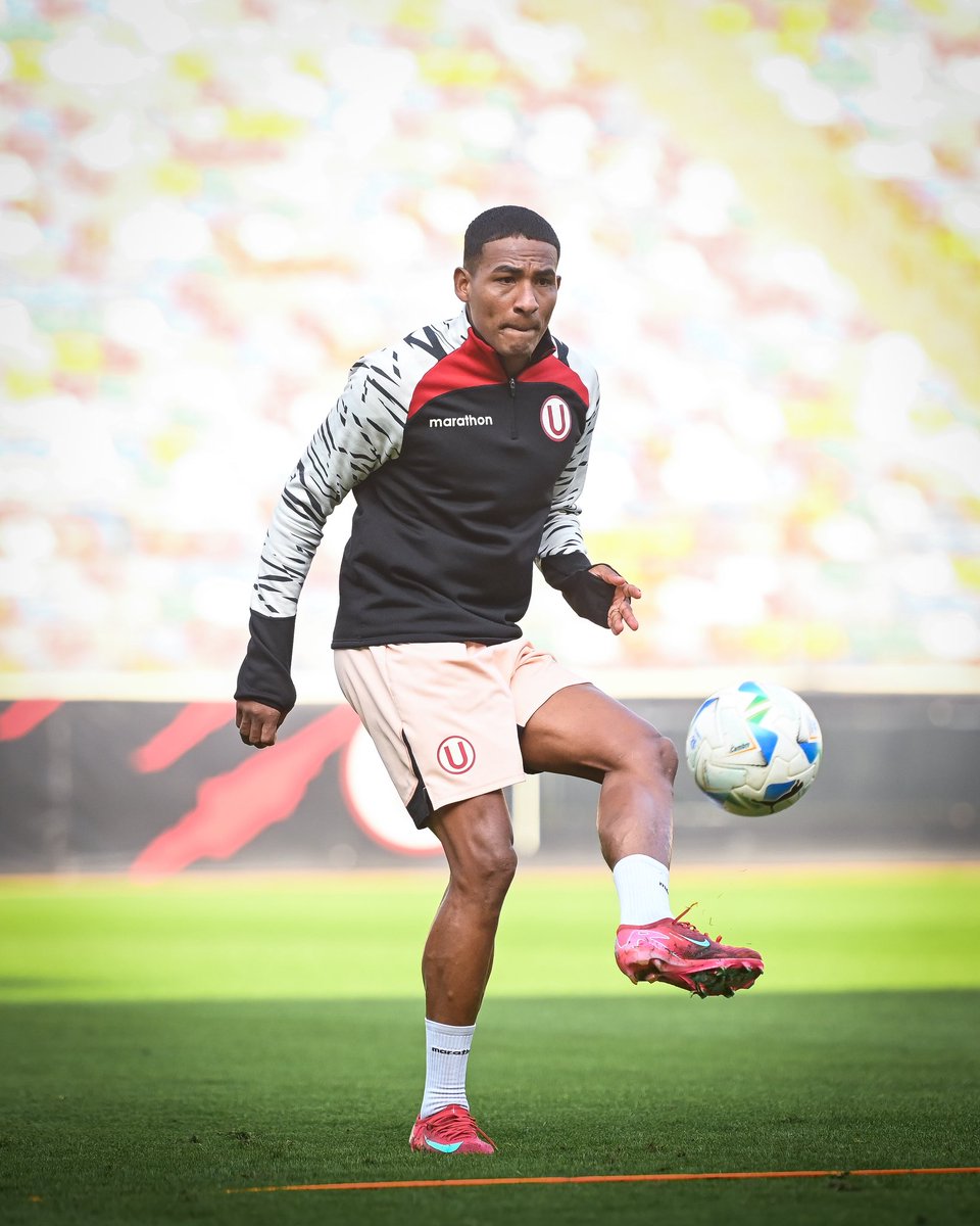 Universitario tweet media