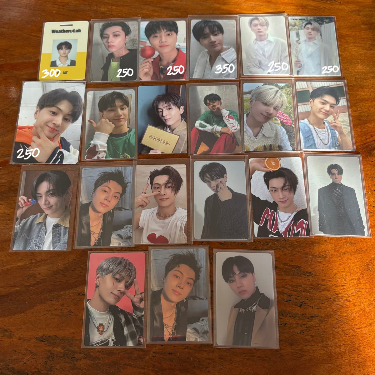 rowseyan's tweet photo. wts lfb ph

ENHYPEN decluttering sale 
‼️ALL 50 to 100 PESOS‼️
- SUPER LOWBALL
- with 🟣 = must get from 50 pesos pcs
- some jay pcs have diff price

🏷 jungwon heeseung jay jake sunghoon sunoo ni-ki pc photocards quitting qs declutter album wtb ld ob d:u r:u untold engene desire https://t.co/WsbxSv6TFv