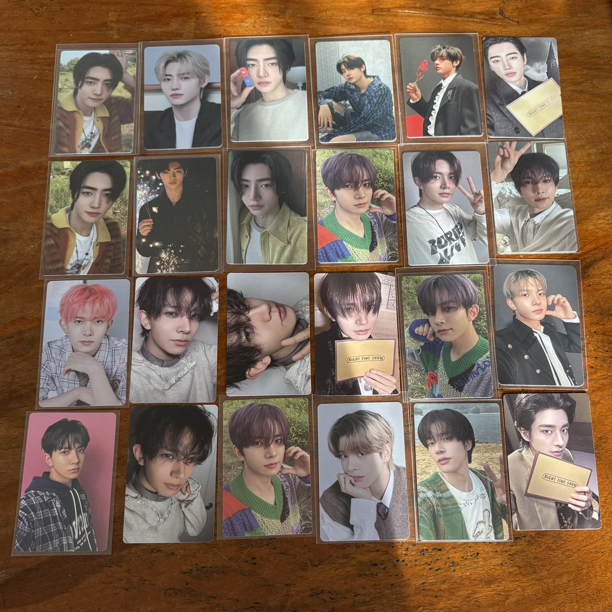rowseyan's tweet photo. wts lfb ph

ENHYPEN decluttering sale 
‼️ALL 50 to 100 PESOS‼️
- SUPER LOWBALL
- with 🟣 = must get from 50 pesos pcs
- some jay pcs have diff price

🏷 jungwon heeseung jay jake sunghoon sunoo ni-ki pc photocards quitting qs declutter album wtb ld ob d:u r:u untold engene desire https://t.co/WsbxSv6TFv