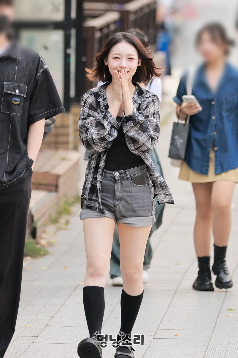 Snowy1206's tweet photo. 김소희 보고싶다 https://t.co/bzI4pn0RTR