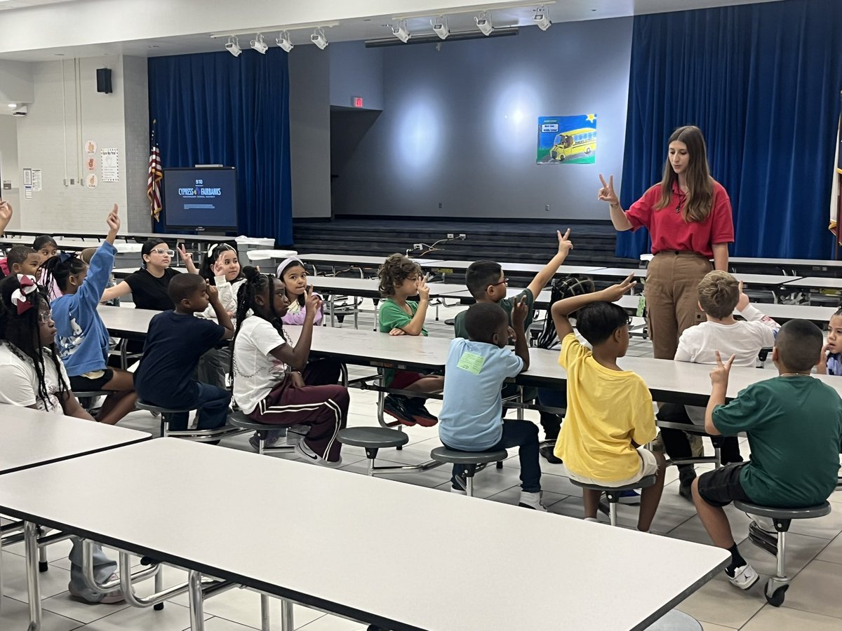 A strong start sets the tone for a successful year! Shout out 📣to our amazing staff for building solid systems to support our students.