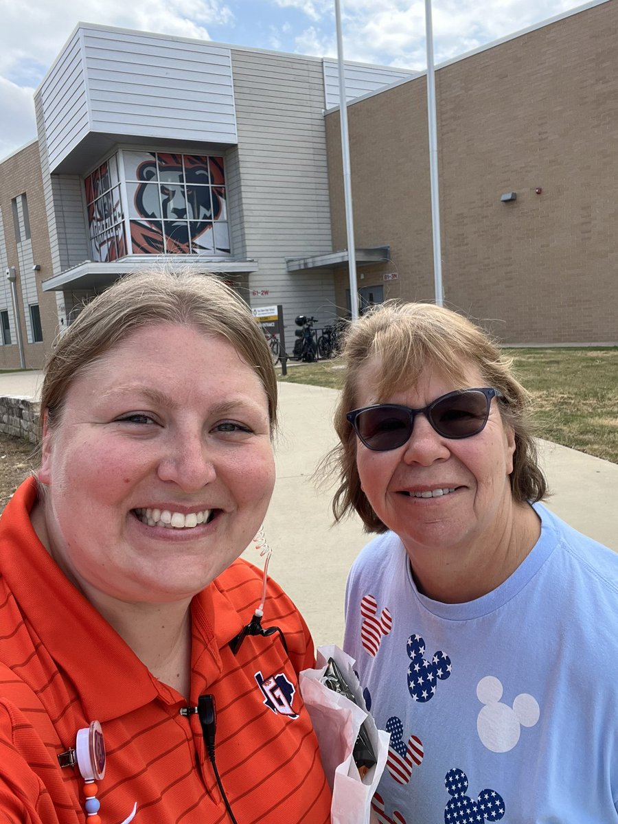 Emily Faulkner tweet media