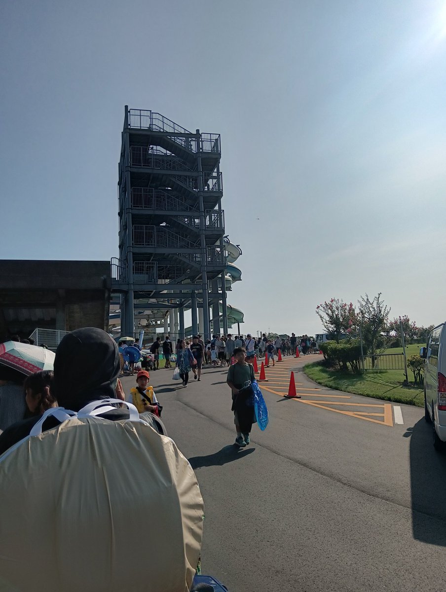 まさ (@kmskr34) on Twitter photo 暑い...day2
列長過ぎる💥💥💥 暑い...day2
列長過ぎる💥💥💥