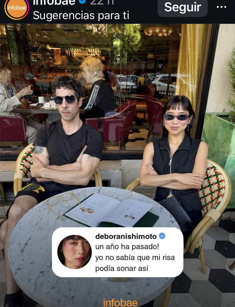 el concepto de estar enamorada y que tu risa cambie😭