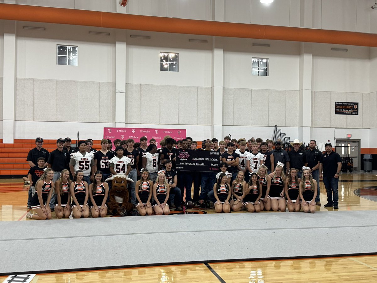MrsCoachFerg's tweet photo. Congrats to @979Horns and @coach_ferg25 on winning 5K from @TMobile #FN5GL #Sweepstakes #979Horns #1T1F https://t.co/ZcJ4tUn0Hs