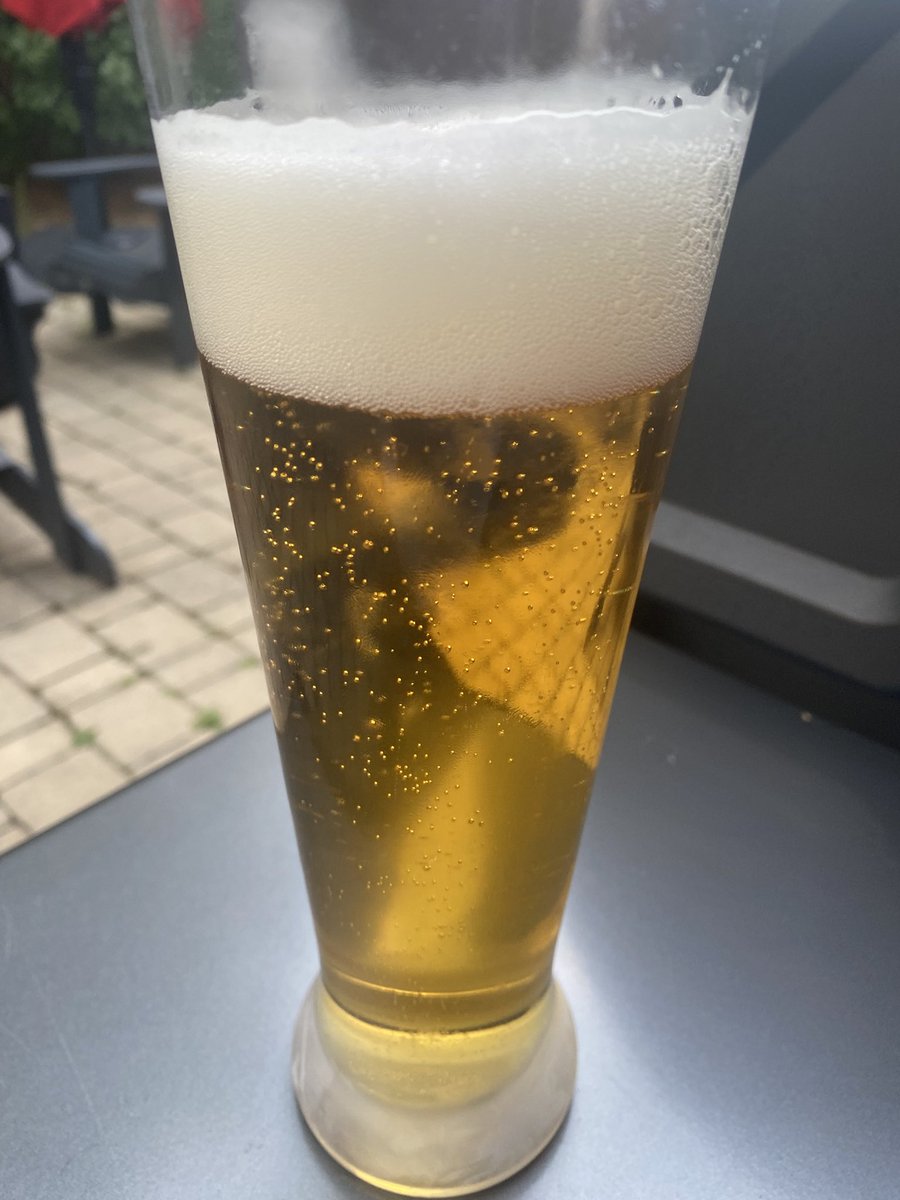Justin87925317's tweet photo. Good evening world my goodness what a long hump day. Good news I’m not that Ramsey chef guy but I’m ok with it😂. Steak is comforting tonight oh and boom 💥 boom yes the beer clock came to play🍻😂.. I’d like to wish you all a beautiful evening.🥰#greatevening https://t.co/7zc3YeIg6A