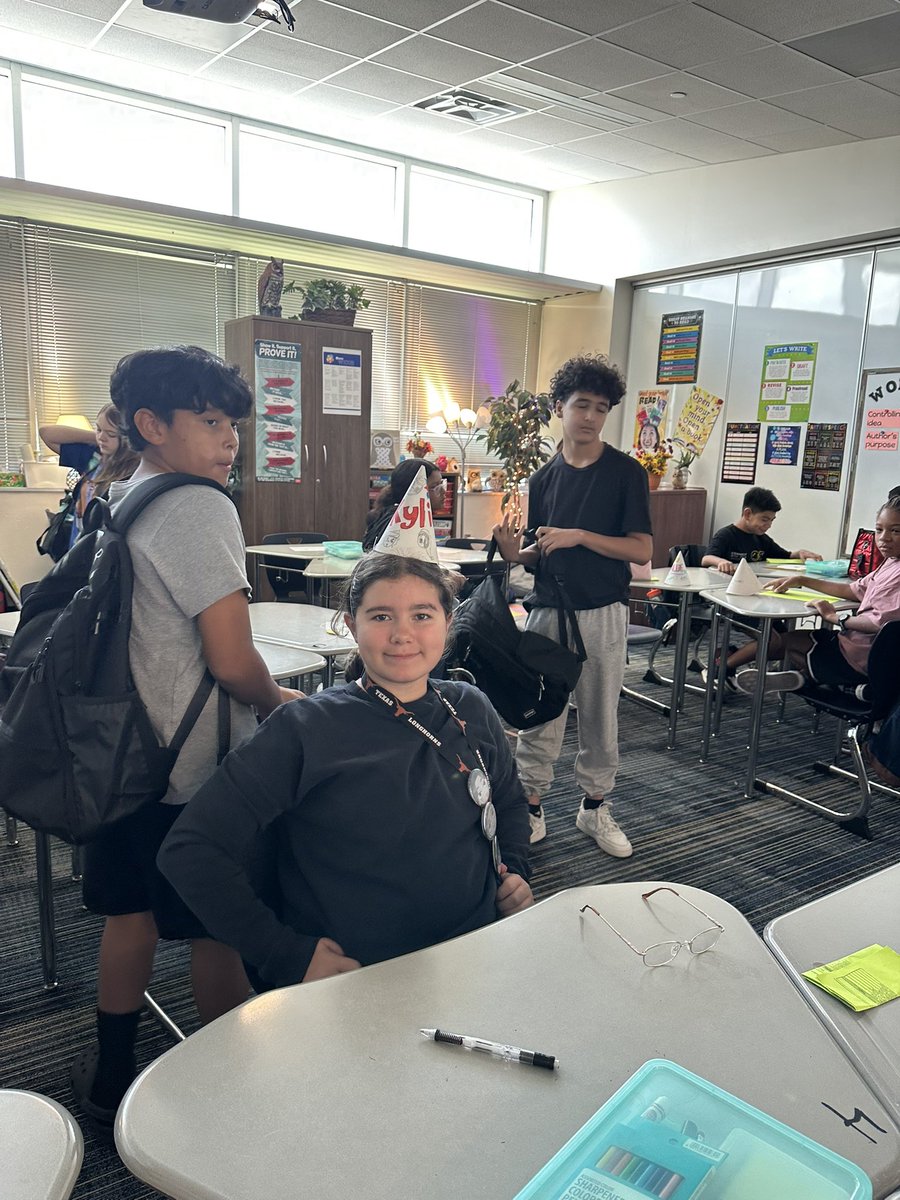 mrswigginsrela's tweet photo. Forget the name tents… we do name party hats! Looking forward to a fun year ahead! @HumbleISD_WLMS https://t.co/xLjuUP6pXq