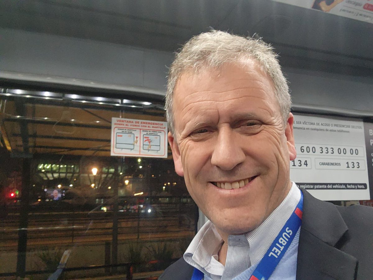 JuanCaMunozA's tweet image. Hoy combinando Línea 1 con la C11. Da gusto contar con nuestras aplicaciones que permiten planificar viajes a donde nunca hemos ido. Saber qué servicios tomar, dónde esperarlos. Y saber cuánto falta para que llegue el bus. Gran apoyo!