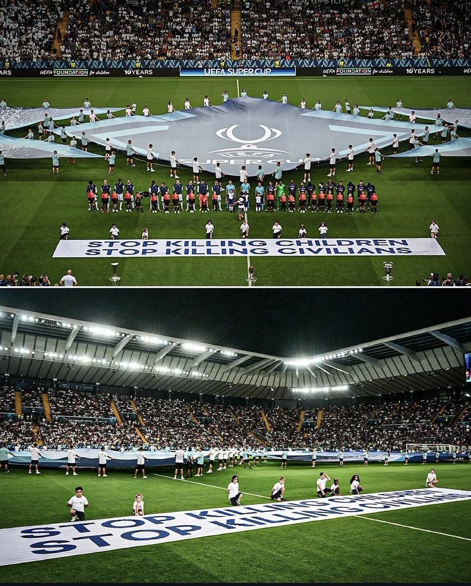 🏟️"Dejen de matar niños - Dejen de matar civiles”

Hoy en la Supercopa entre el PSG y el Tottenham, la UEFA puso una bandera en el campo de juego con este mensaje.